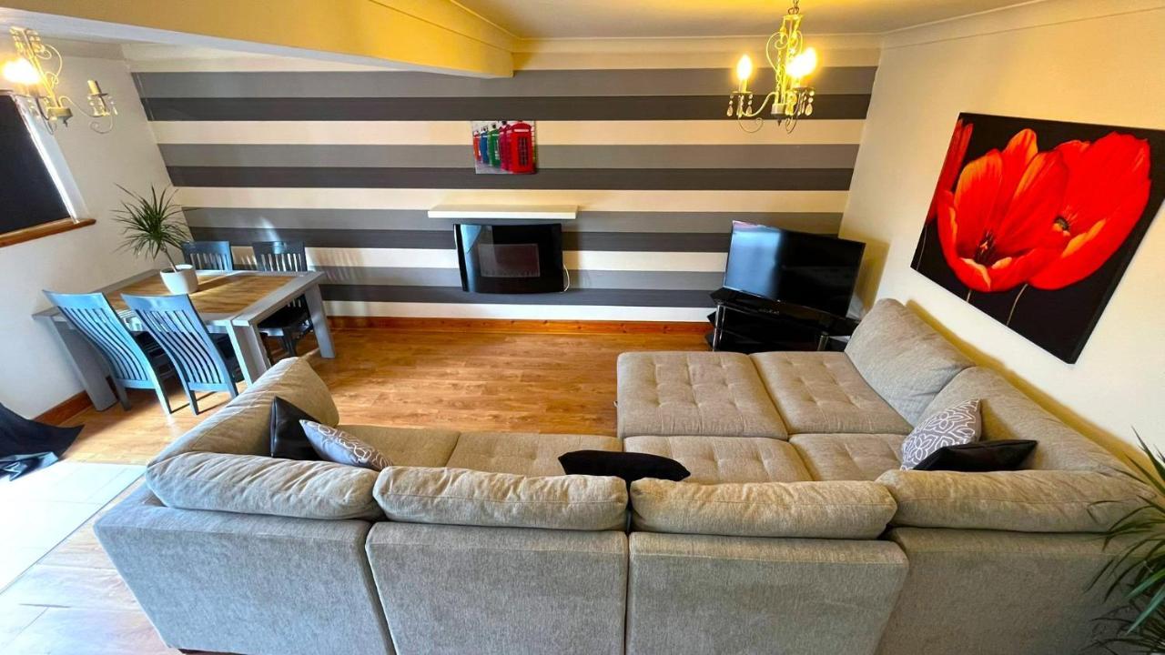 Elegant 2 Bedroom Chalet Эдинбург Экстерьер фото